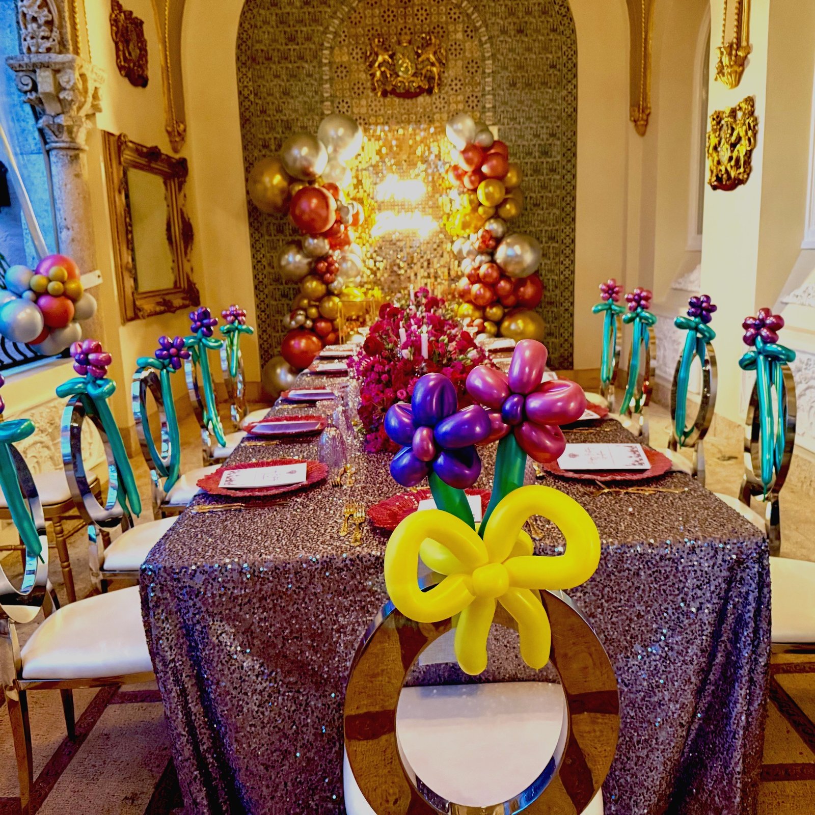 Custom balloon art and sculptures for Florida events