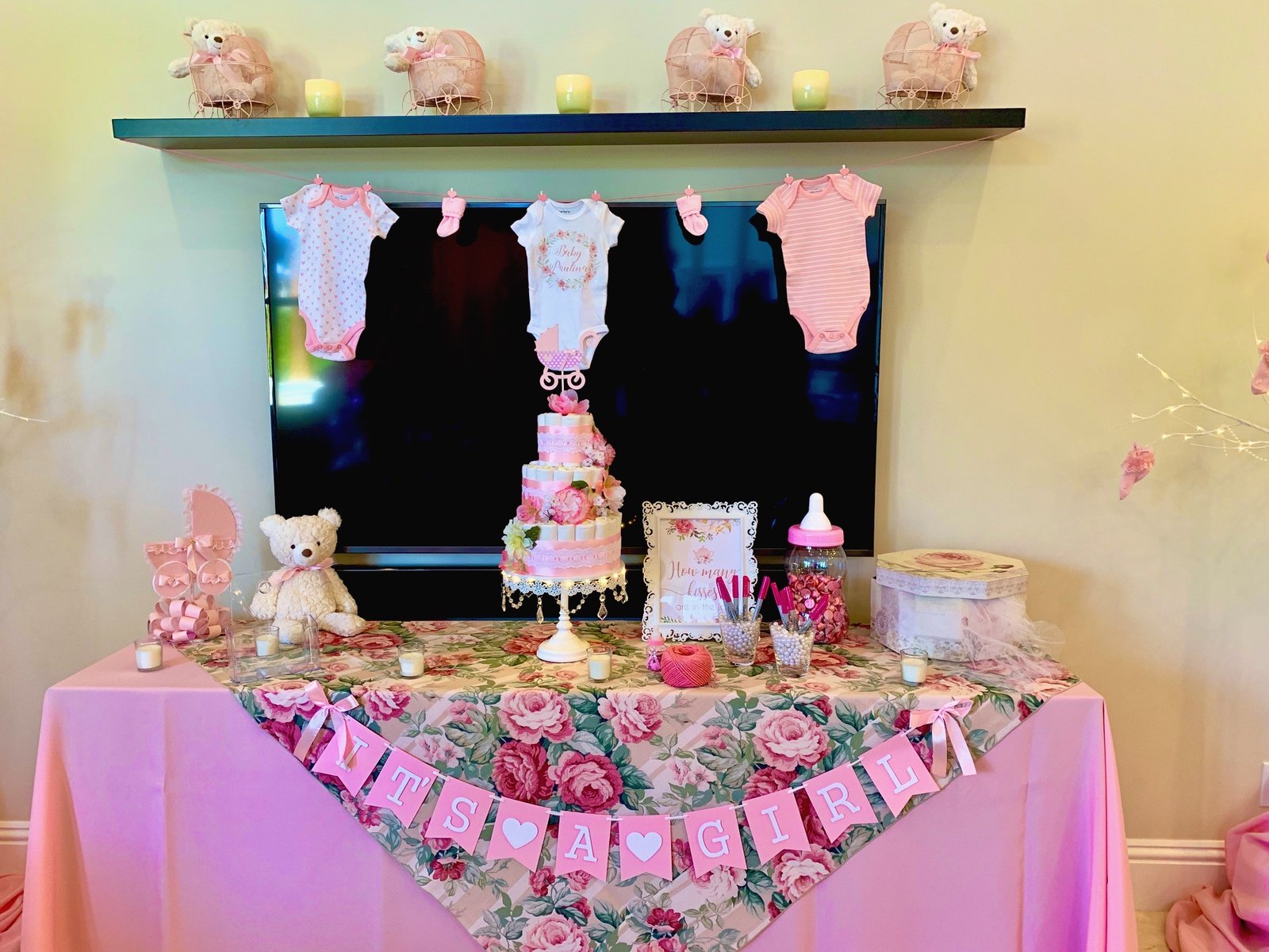 Seasonal balloon decor installation in a commercial showroom