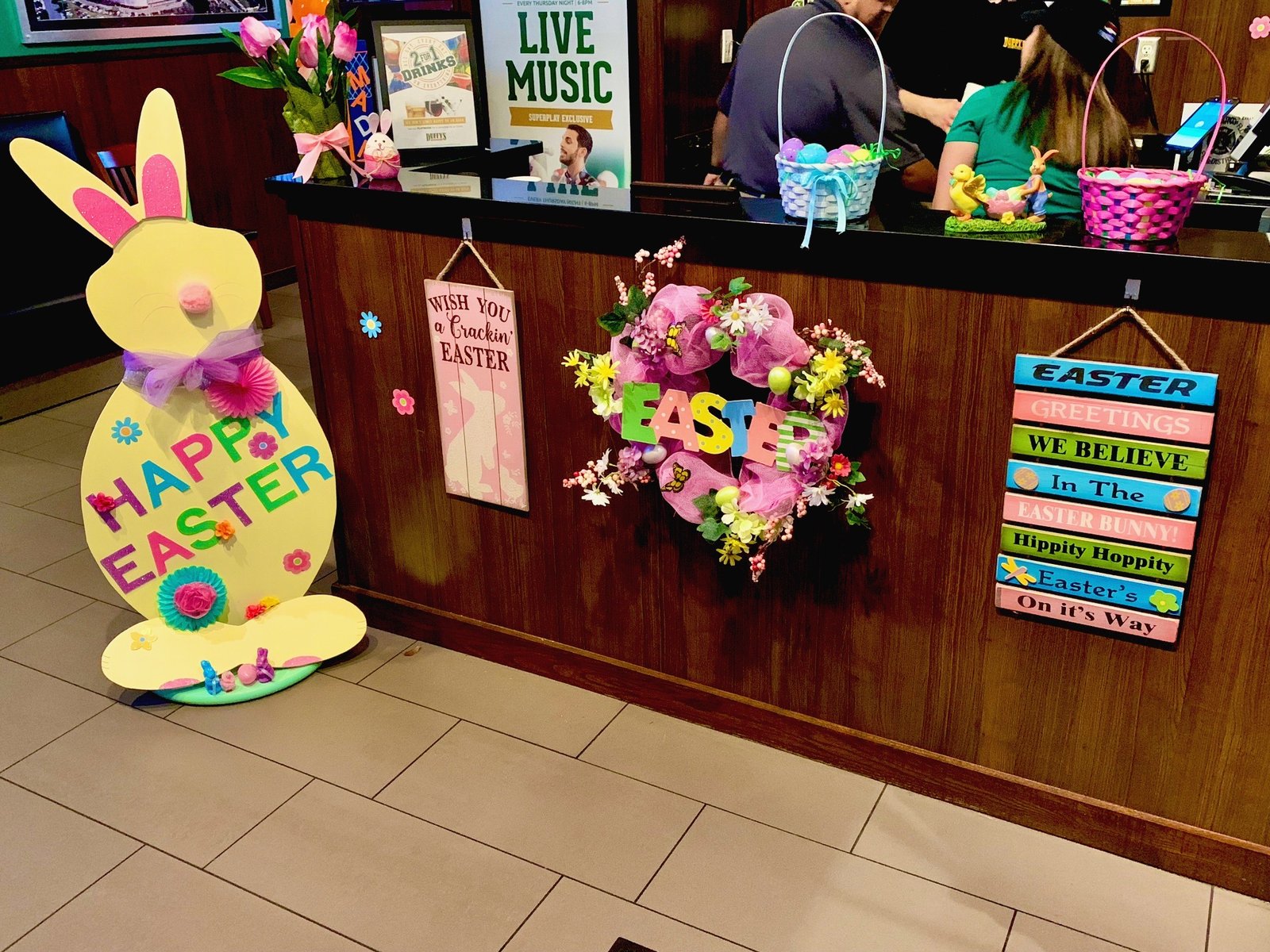 Seasonal holiday decor program for chain business locations